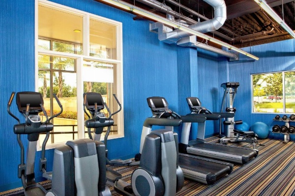 Aloft Ontario-Rancho Cucamonga image 13